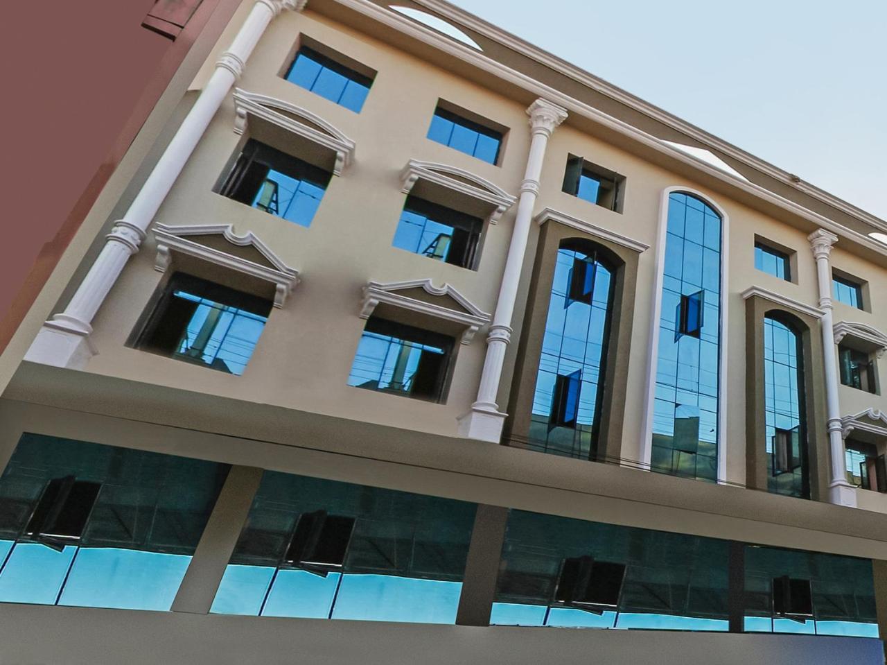 Oyo 23191 Flagship Hotel Raj Madan Ameerpet Hyderabad Exterior photo